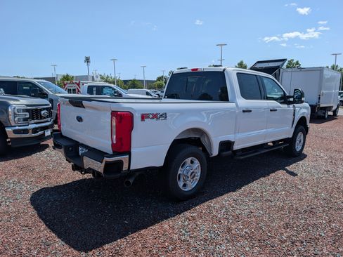 New 2026 Ford F250 XLT w/ FX4 Off-Road Package AWD/4WD image 2