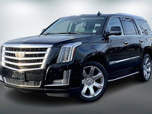 Used 2020 Cadillac Escalade Premium Luxury image 11