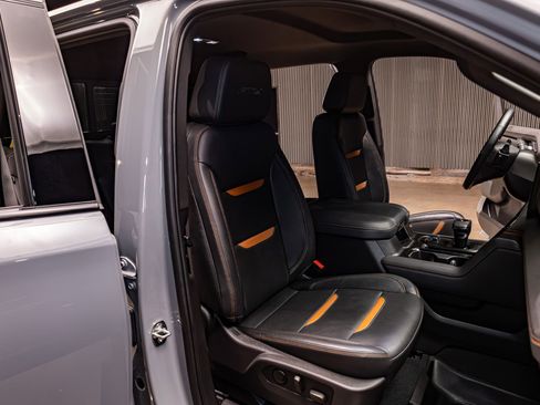 Used 2024 GMC Sierra 1500 AT4 w/ Technology Package image 26