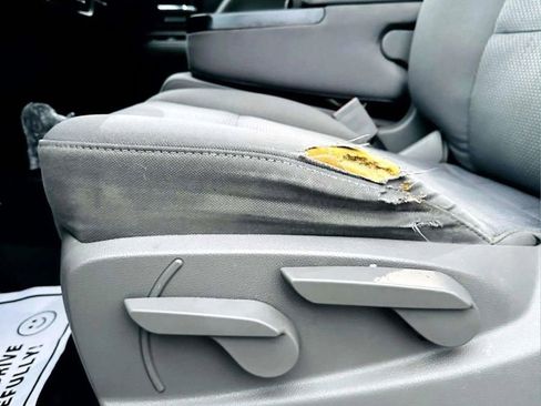 Used 2017 Chevrolet Silverado 2500 W/T image 23