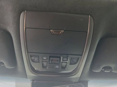 Used 2018 Lexus LS 500 F Sport image 19