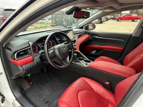 Used 2024 Toyota Camry XSE image 9