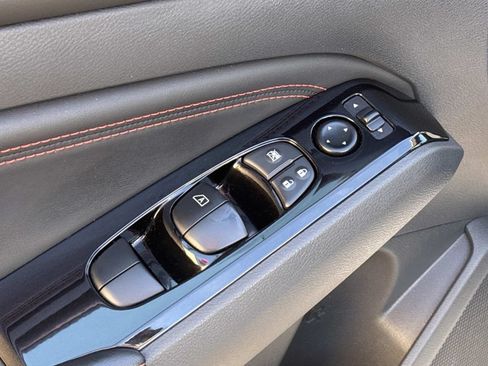 Used 2023 Nissan Altima 2.5 SR AWD/4WD image 19