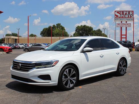 Used 2021 Volkswagen Passat 2.0T SE image 7