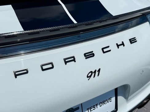 Used 2014 Porsche 911 Carrera 4 AWD/4WD image 20