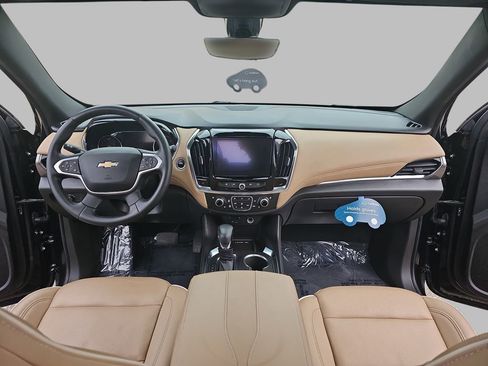 Used 2023 Chevrolet Traverse Premier AWD/4WD image 11