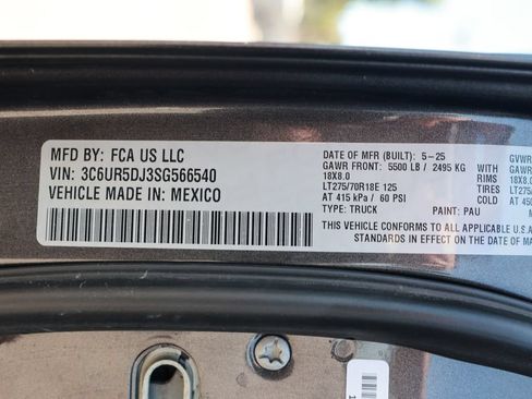 Used 2025 RAM 2500 Big Horn AWD/4WD image 36