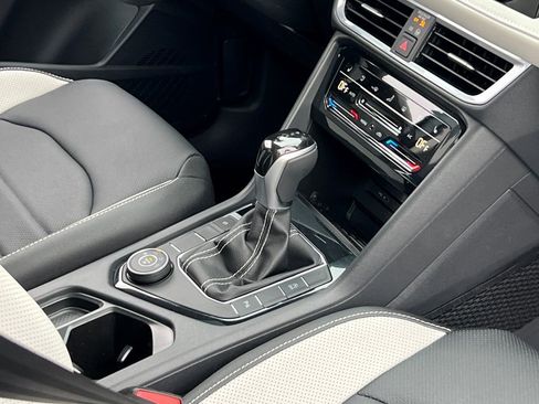 New 2025 Volkswagen Taos SEL image 12