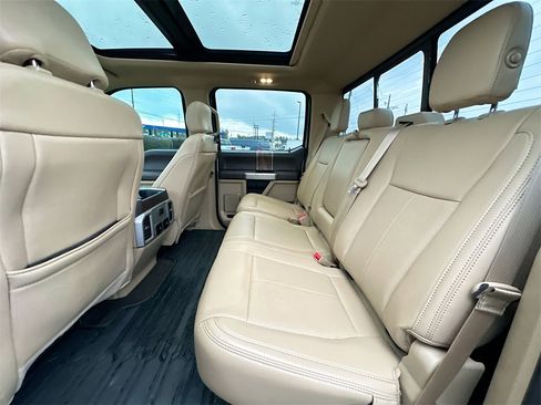 Certified 2019 Ford F150 Lariat image 4