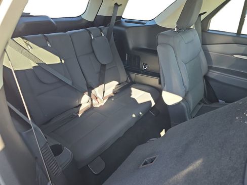 Used 2025 Ford Explorer Active image 18