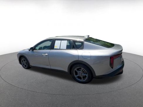 Used 2025 Kia K4 FWD image 10