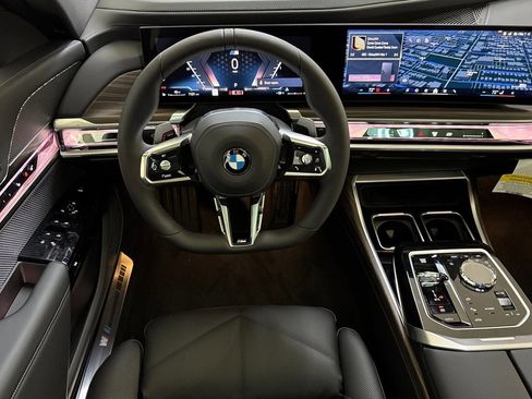 New 2026 BMW 740i image 27