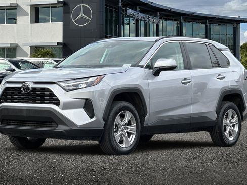 Used 2023 Toyota RAV4 XLE image 8