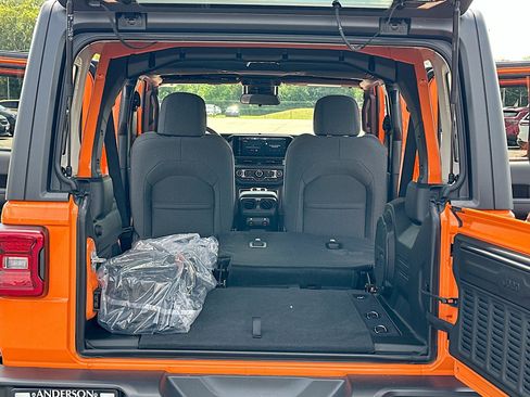New 2025 Jeep Wrangler Unlimited Sport image 7