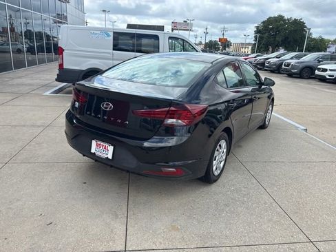 Used 2020 Hyundai Elantra SE FWD image 7