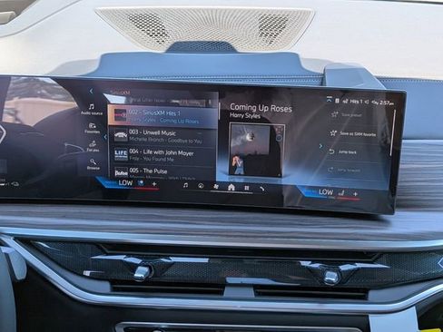 New 2026 BMW X5 xDrive50e w/ Climate Comfort Package AWD/4WD image 20