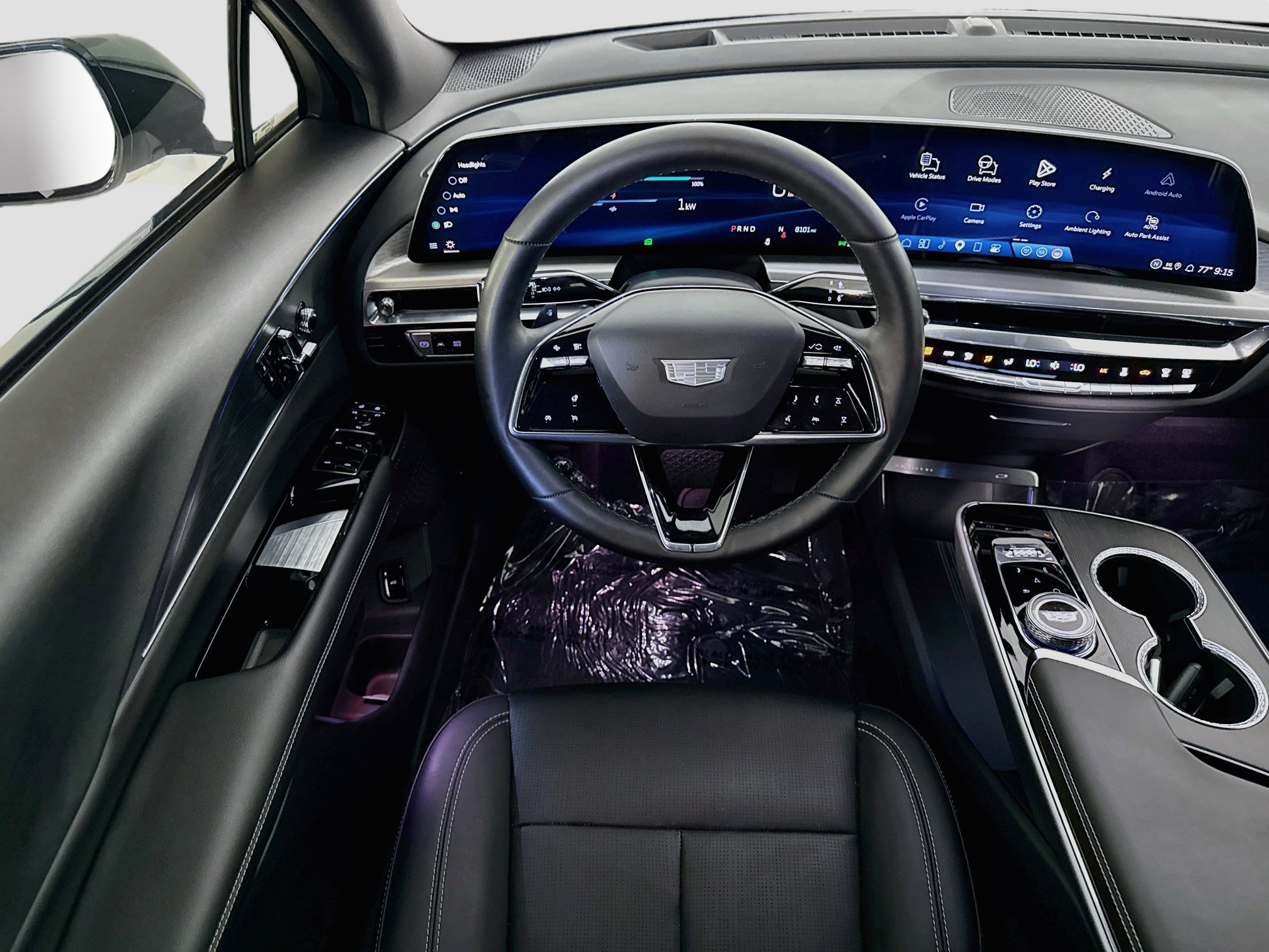 Used 2025 Cadillac Lyriq Luxury RWD image 24