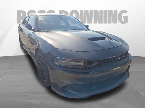 Used 2019 Dodge Charger Scat Pack RWD image 3