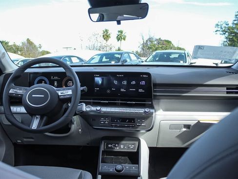 New 2026 Hyundai Kona SEL Premium image 18