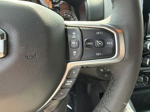 Used 2025 RAM 1500 Big Horn AWD/4WD image 28