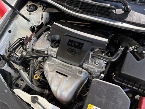 Used 2017 Toyota Camry XSE w/ Moonroof Package image 26