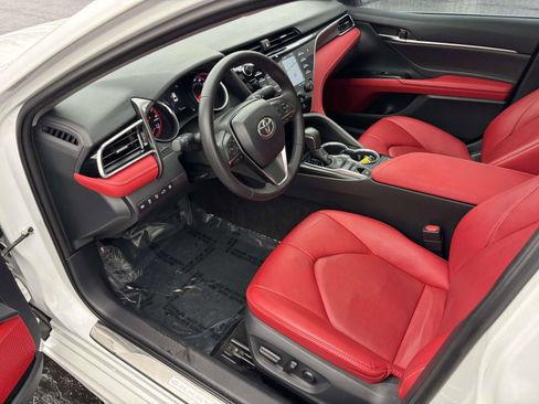 Used 2018 Toyota Camry XSE image 27