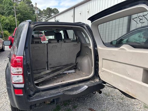Used 2009 Suzuki Grand Vitara Luxury RWD image 4