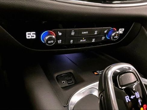 Used 2021 Buick Enclave Avenir w/ Avenir Technology Package FWD image 30