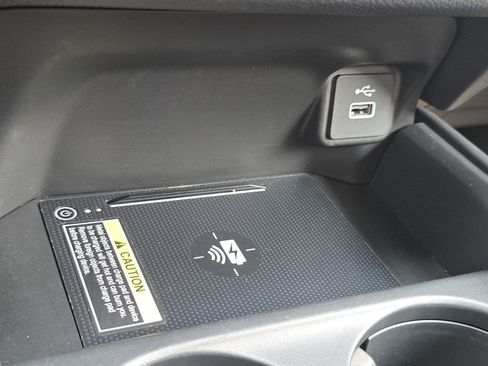 Used 2025 Honda HR-V EX-L image 9