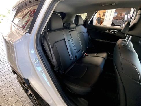 Used 2023 Kia Sportage EX FWD image 15