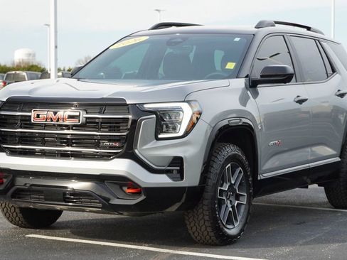 Used 2026 GMC Terrain AT4 w/ Convenience Package III image 9