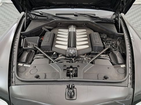 Used 2011 Rolls-Royce Ghost image 44