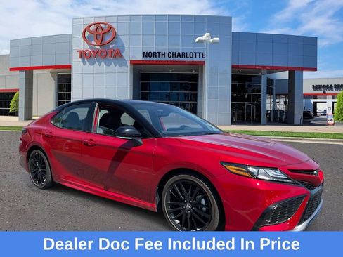 Used 2023 Toyota Camry XSE w/ Navigation Package FWD image 1