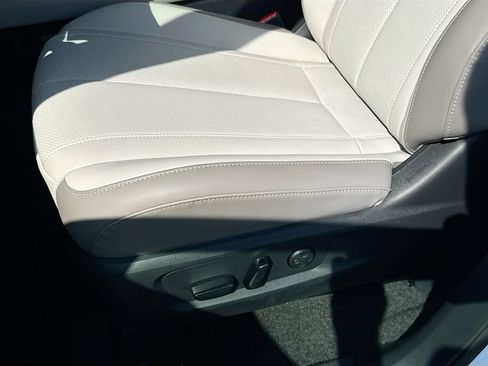 Certified 2026 INFINITI QX60 Luxe w/ Cargo Package FWD image 21