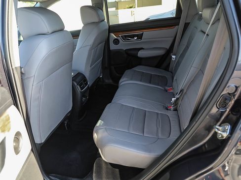 Used 2018 Honda CR-V Touring image 18