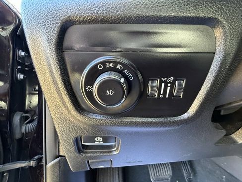 Certified 2022 Jeep Grand Cherokee L Limited image 24