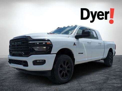Used 2025 RAM 2500 Laramie w/ Night Edition AWD/4WD image 8