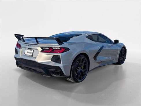 Used 2023 Chevrolet Corvette Stingray Coupe w/ Z51 Performance Package image 6