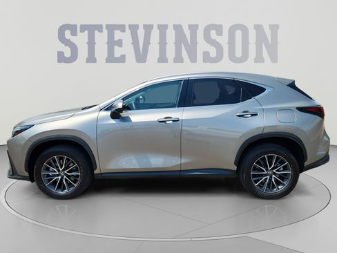 Used 2023 Lexus NX 350 AWD image 2