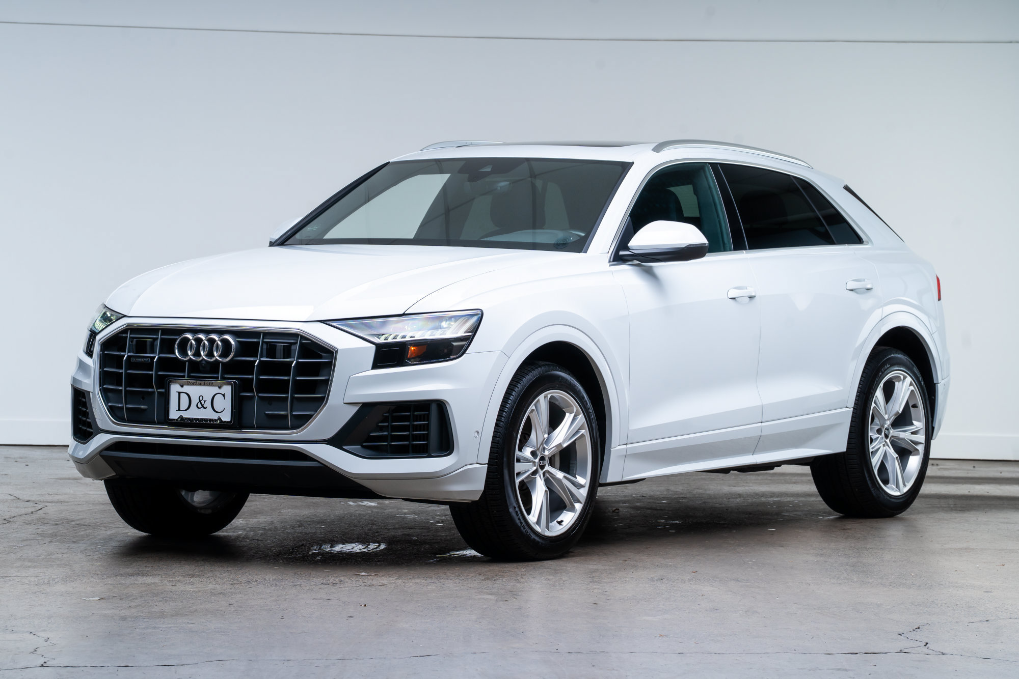 Used 2021 Audi Q8 Premium Plus AWD/4WD image 3