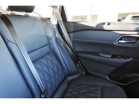 Used 2024 Nissan Rogue Platinum w/ Platinum Premium Package image 15