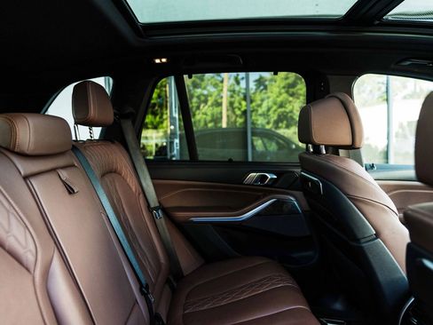 Used 2024 BMW X5 xDrive40i w/ Executive Package image 30