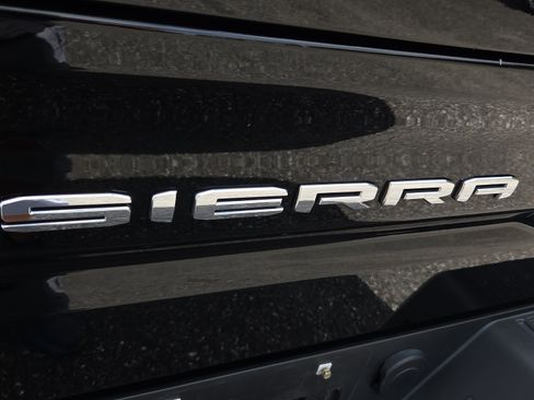 Certified 2021 GMC Sierra 1500 SLT w/ X31 Off-Road Package AWD/4WD image 31