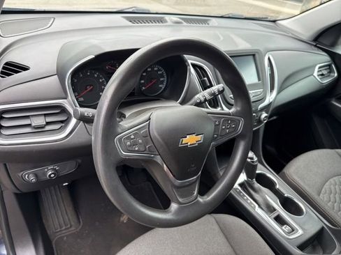 Used 2018 Chevrolet Equinox LT AWD/4WD image 18