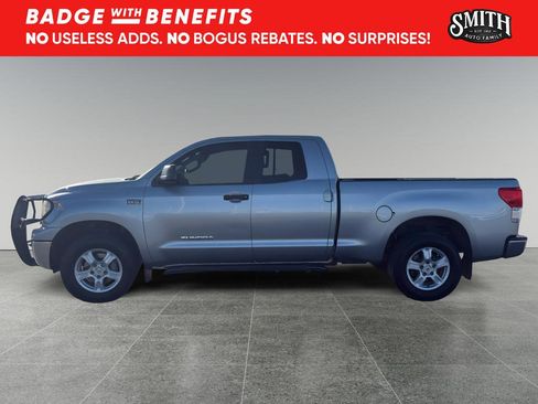 Used 2013 Toyota Tundra 4x4 Double Cab w/ Tow Pkg image 8