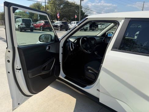 Used 2022 Kia Soul LX w/ Technology Package FWD image 20