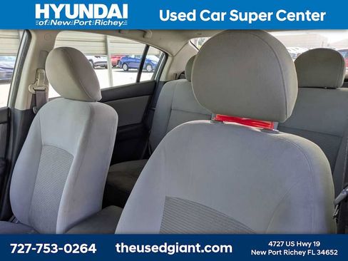 Used 2012 Nissan Sentra 2.0 SR FWD image 7