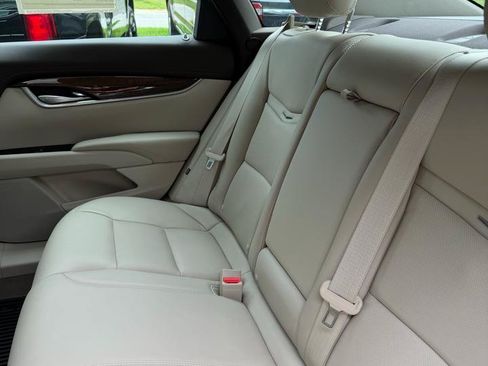 Used 2013 Cadillac XTS Premium AWD/4WD image 22