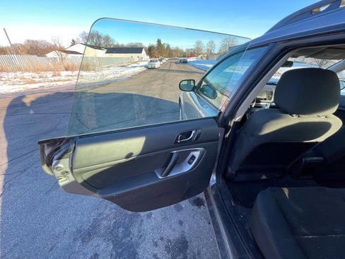 Used 2008 Subaru Outback 2.5i L.L. Bean image 22