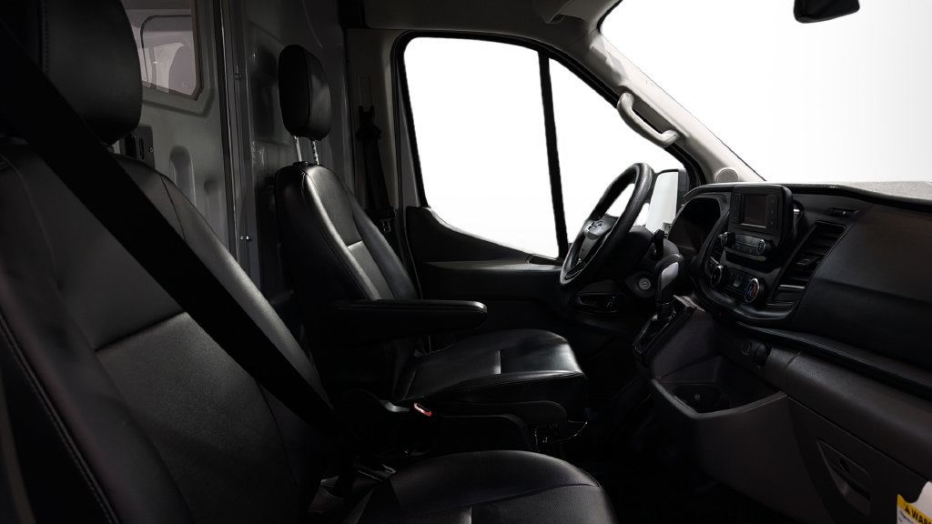 Used 2025 Ford Transit 250 148 High Roof RWD image 10